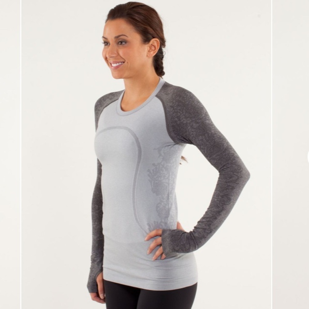 lululemon athletica Light Gray & Dark Gray Long Sleeve Seamless Top
